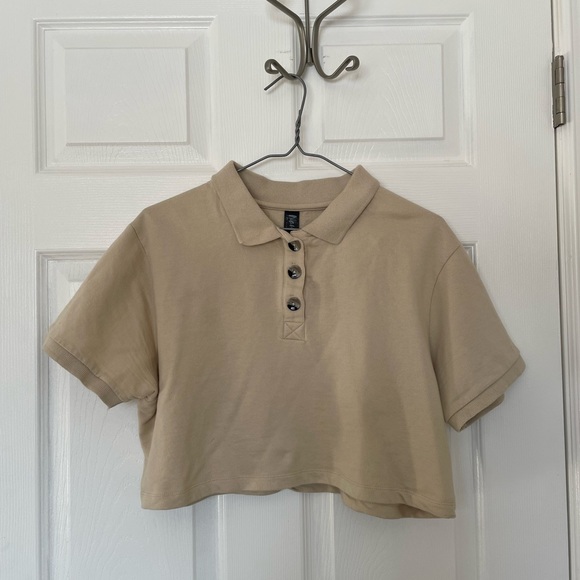 High cropped collared tee - Picture 1 of 3
